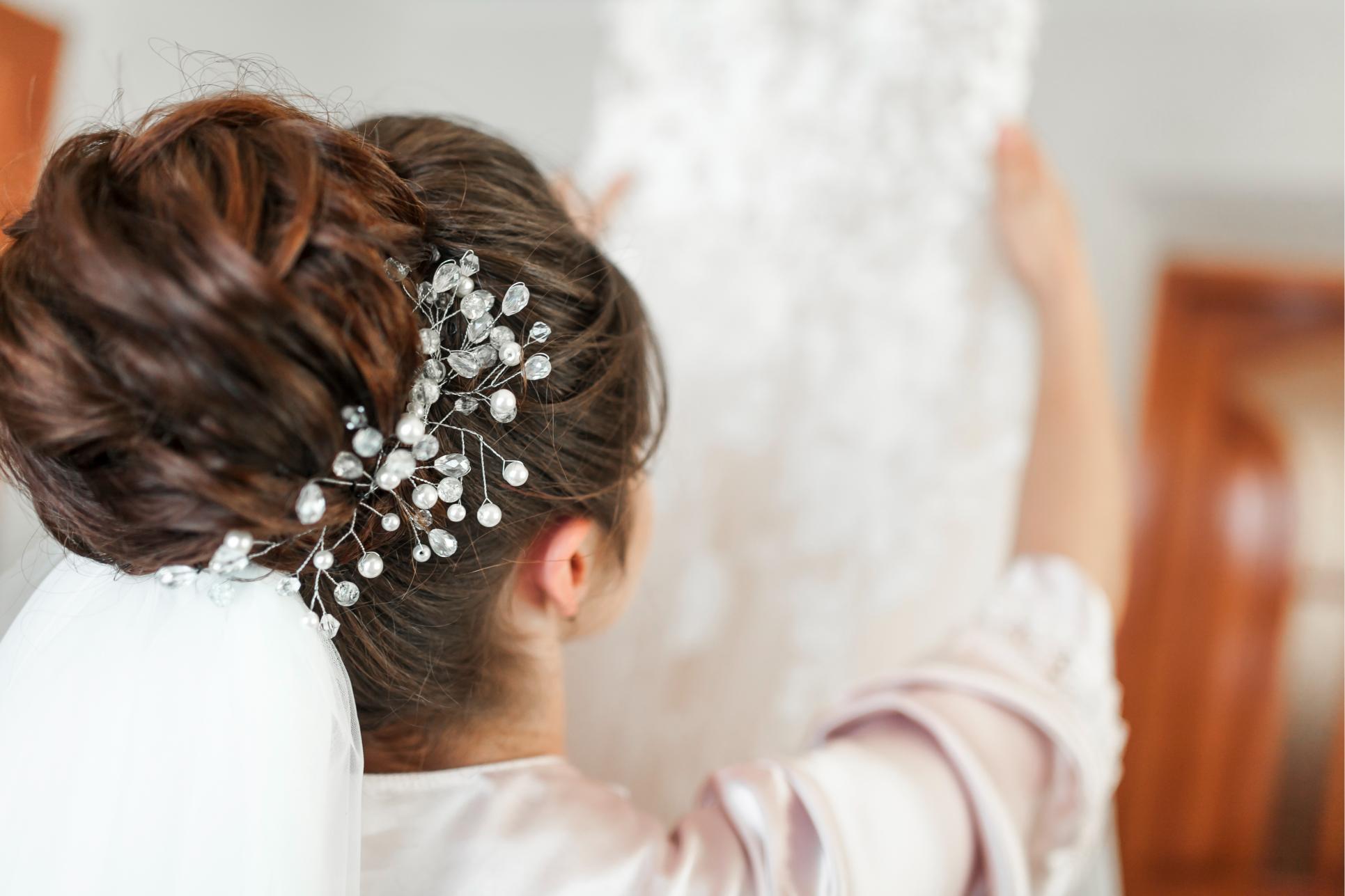 Raccolti e Acconciature da Sposa